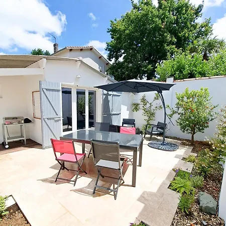 Holiday home Mariella - Maison Familiale, Wifi, 500m De La